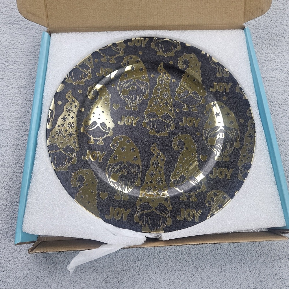 MAONAME 13" Charger Plates Christmas Gnomes JOY Gold Black Set of 6 New in Box